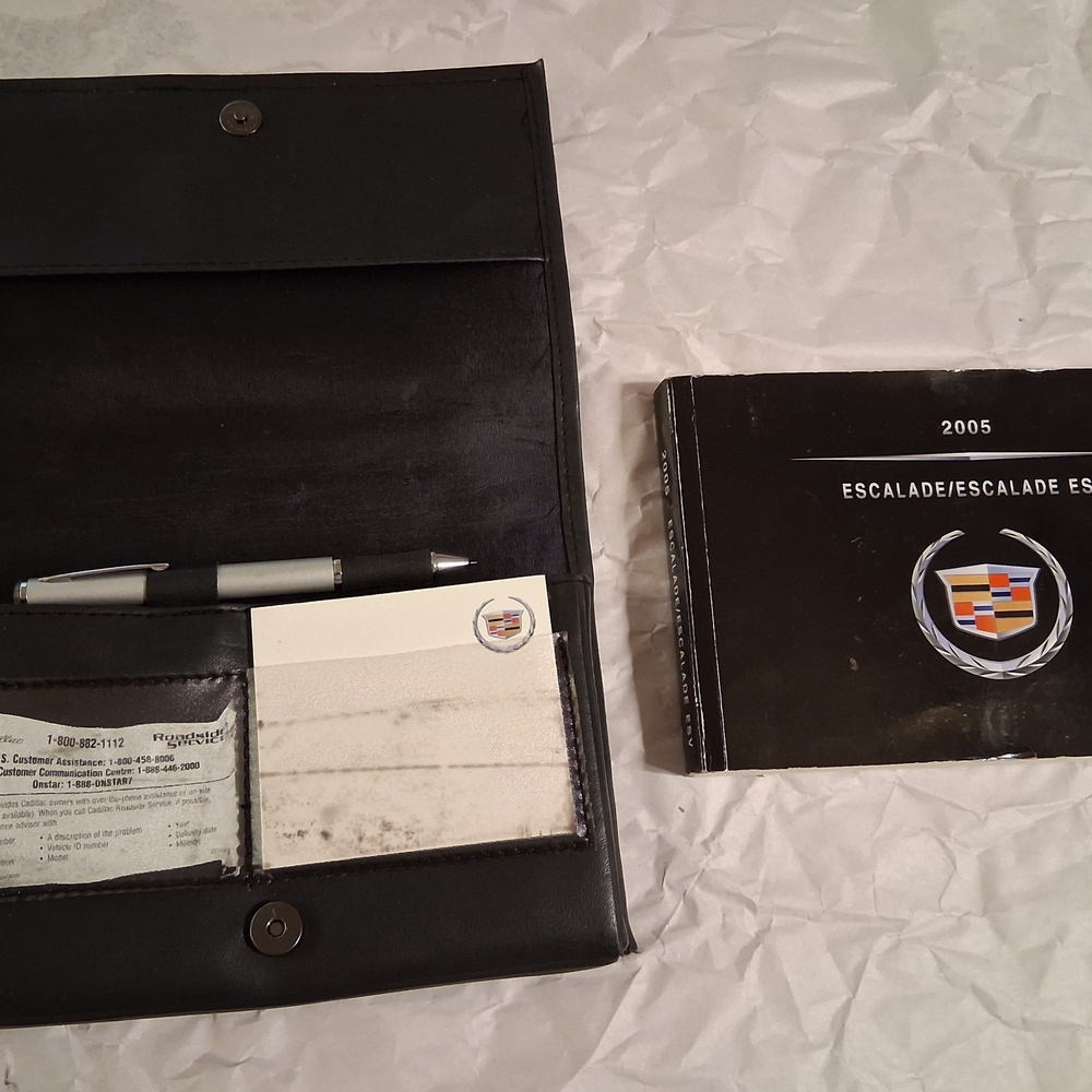 Cadillac Black Media Case with Pen